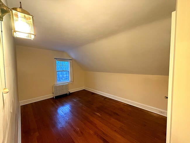 Building Photo - 329 N Eagleville Rd