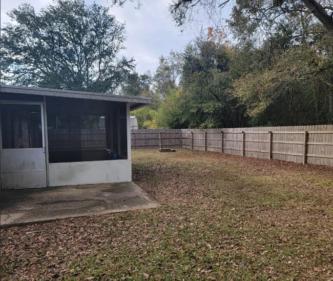 Building Photo - 34 Pembrook Cir