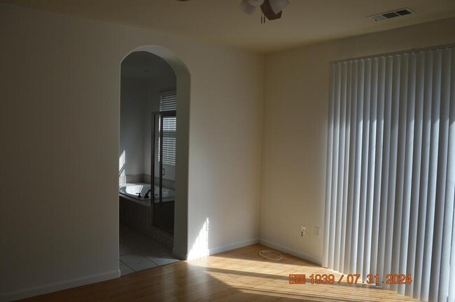 Building Photo - 2725 Amalfi