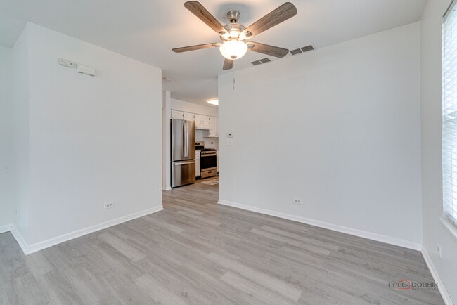 Building Photo - 1257 Orleans Dr