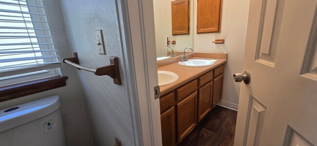 Building Photo - Charming 4-Bed Home in Louisville features bright, open living space, with open deck & garden!