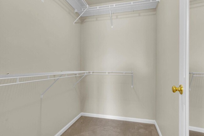 Building Photo - 3022 Crusades St