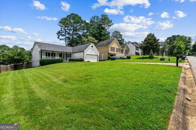 Building Photo - 140 Grayland Creek Dr