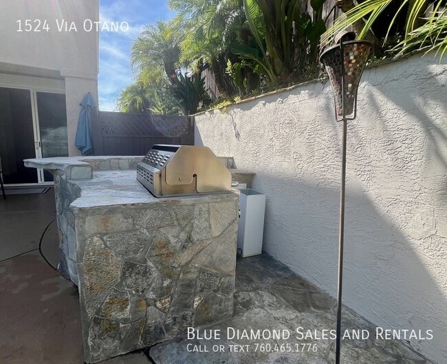 Building Photo - 1524 Via Otano