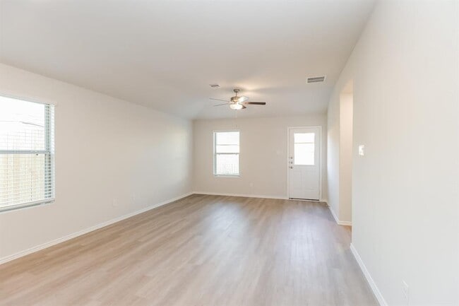 Building Photo - 24816 Scilla Wy