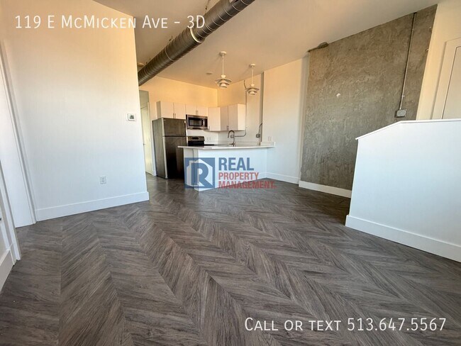 Building Photo - 119 E McMicken Ave