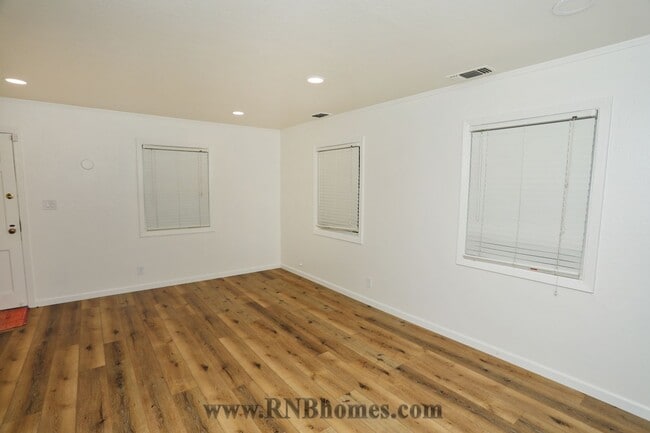 Building Photo - 3141 63rd St