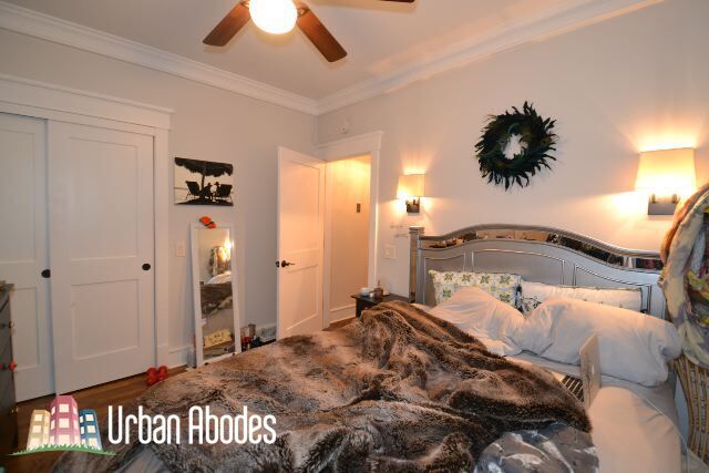 Building Photo - 1406 W Cornelia Ave