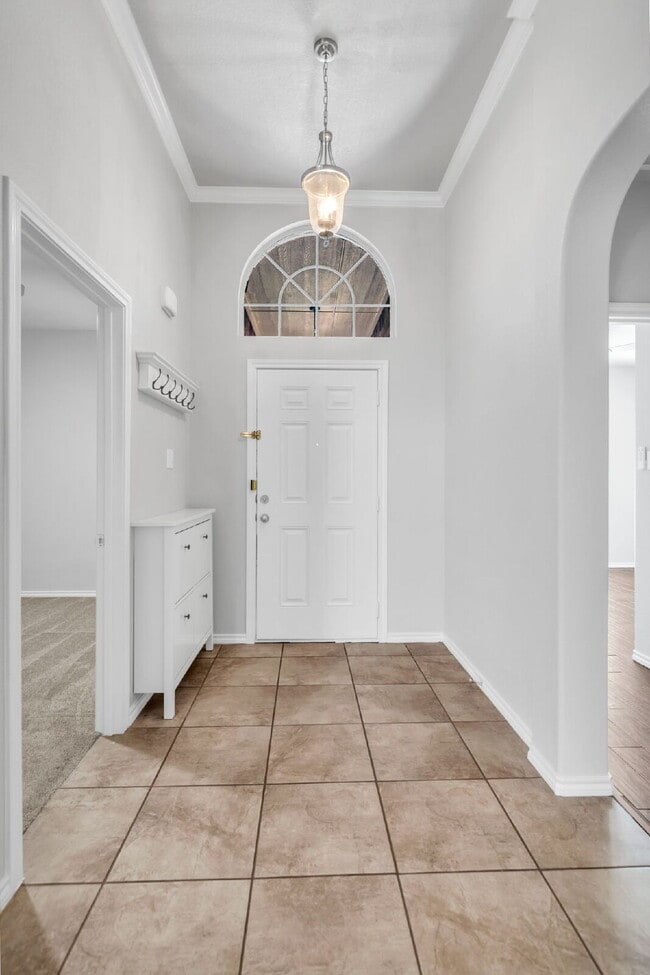 Building Photo - "Spacious 4-Bedroom Home with Chef’s Kitchen and a Master Retreat!"