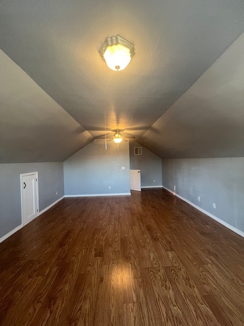 Building Photo - 4 Bed 2 Bath in Nampa!