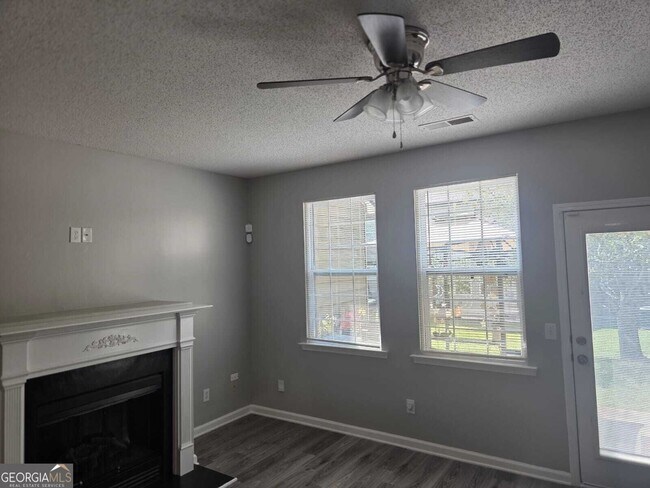 Building Photo - 1722 Bayrose Cir