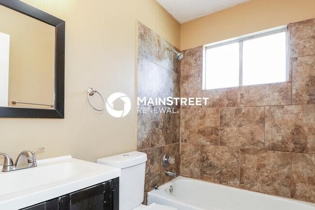 Building Photo - 3 Bedroom Pet-Friendly Home in Grand Prair...