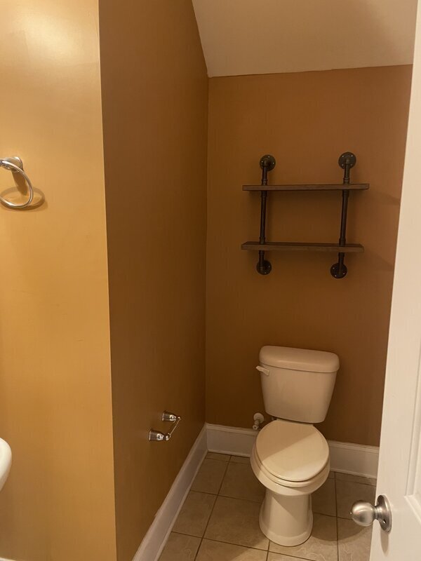 Building Photo - 426 Preakness Ln