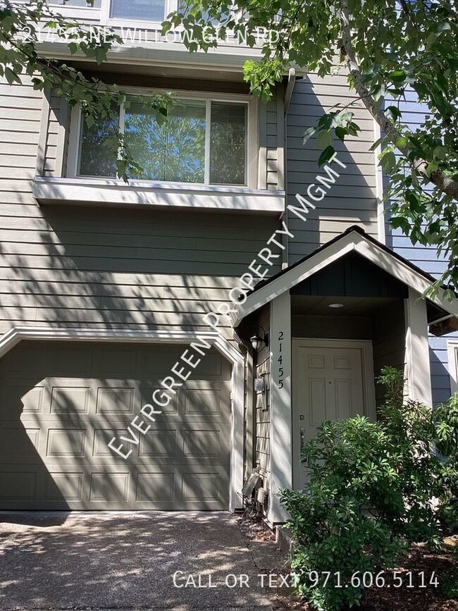 Primary Photo - Beautifully remodeled 3-bedroom, 2.5-bathr...