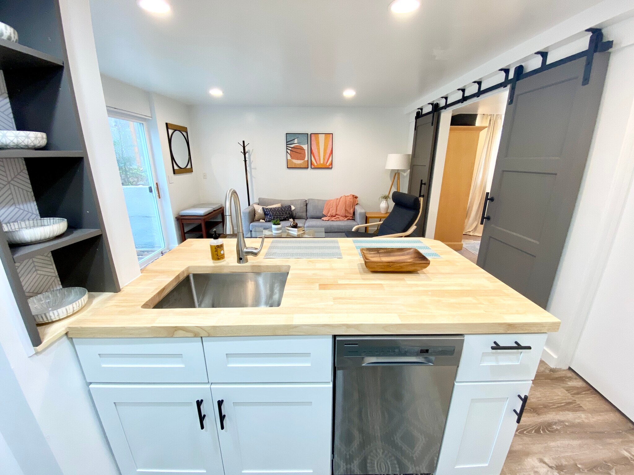 No-touch faucet and dishwasher. - 4045 54th Ave SW