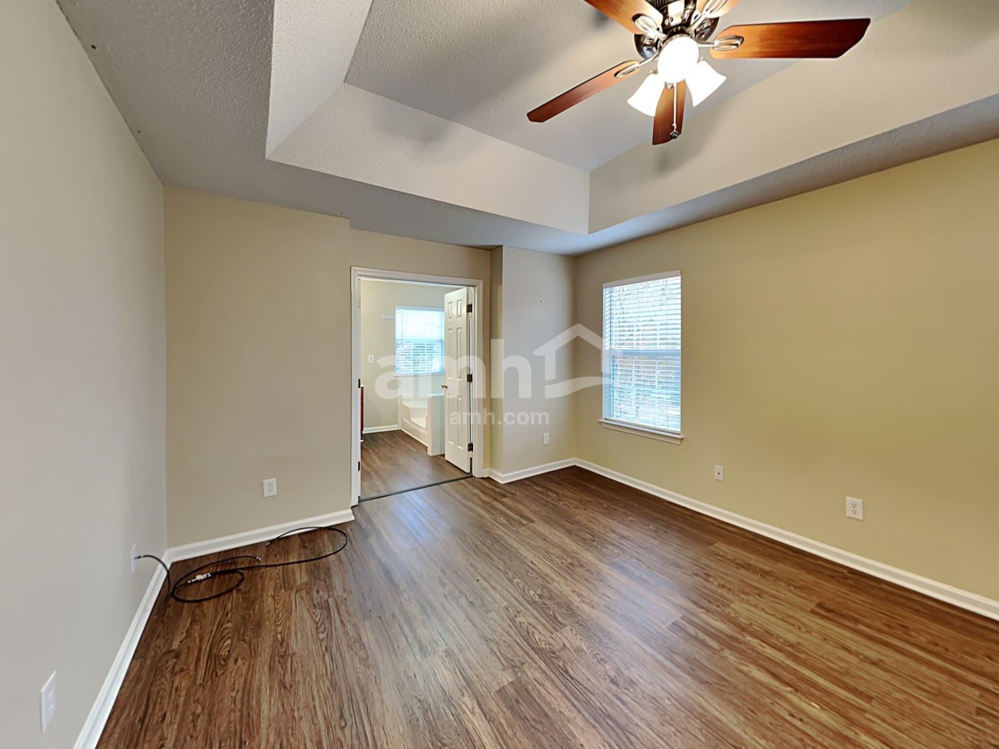 Building Photo - 4010 Logan Cir