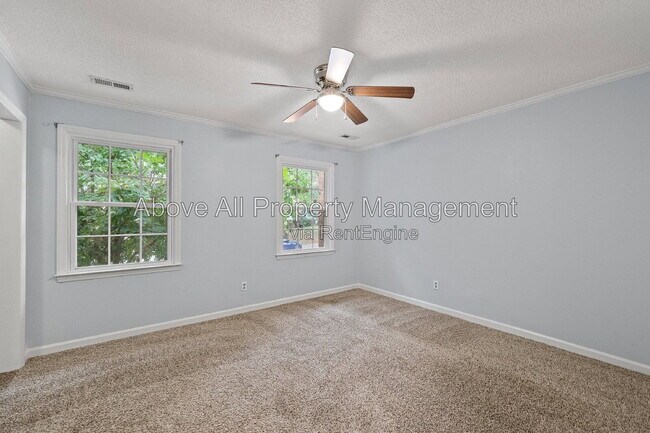 Building Photo - 207 Bay Dr