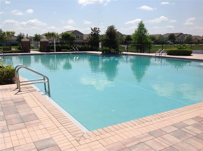 Building Photo - 2300 Betsy Ross Ln