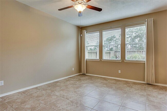 Building Photo - 251 Bloomhill Pl