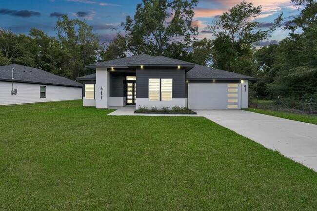 Building Photo - 517 Lovers Ln