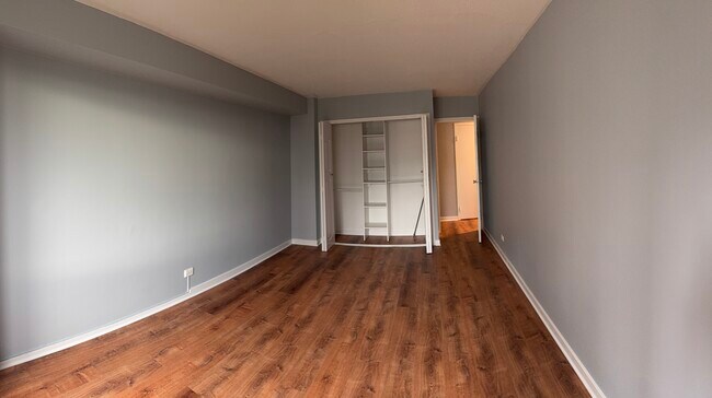 Building Photo - 3100 N Lake Shore Dr