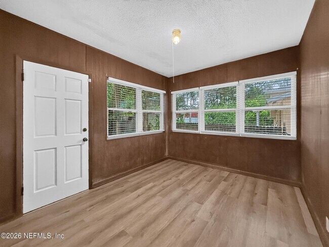 Building Photo - 6306 Romilly Dr