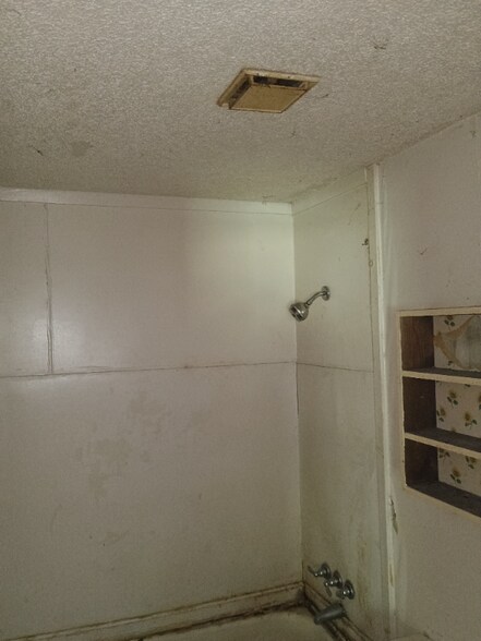 Building Photo - 1307 2nd St