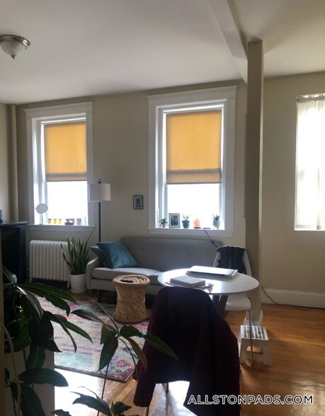 Building Photo - 1189 Commonwealth Ave