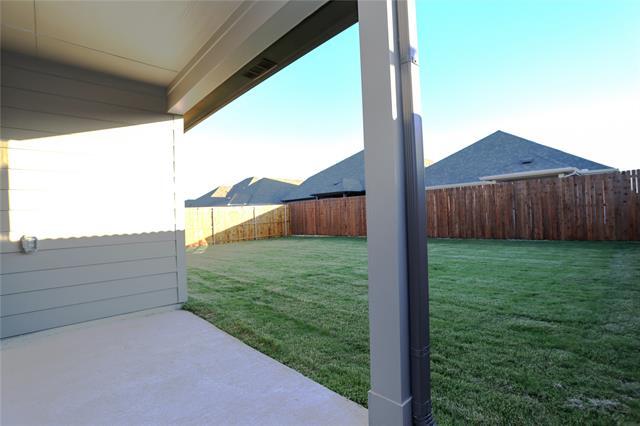 Building Photo - 521 Whispering Winds Trl