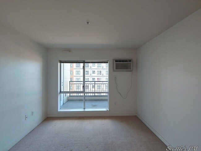 Building Photo - "Urban Living at Its Best: Spacious 2-Bedroom Retreat with Scenic Views!"