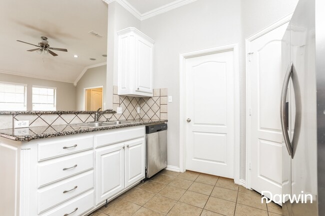 Building Photo - 9021 Racquet Club Drive, Fort Worth, TX 76120