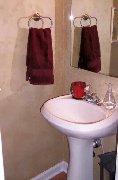 half bath off the kitchen - 2950 Baby Ruth Ln