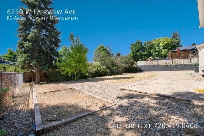 Building Photo - 6250 W Fairview Ave