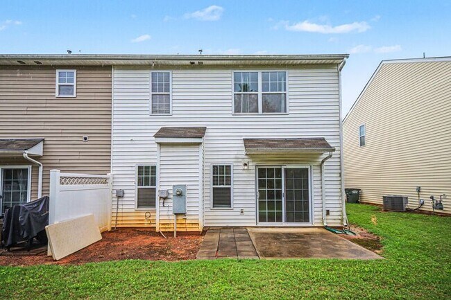 Building Photo - 10405 Bunclody Dr