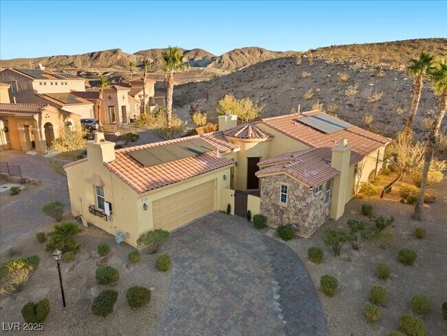 Building Photo - 1159 Calcione Dr