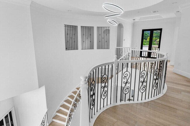 Building Photo - 17662 Circle Pond Ct