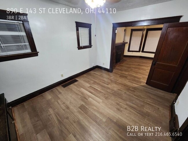 Building Photo - 890 E 143rd St
