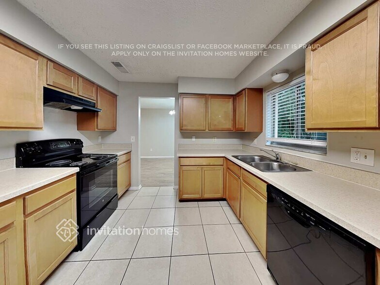 Building Photo - 4411 Orangebrook Dr