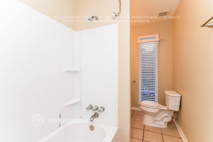 Building Photo - 3396 San Antonio Dr