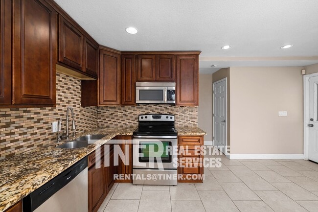 Building Photo - 4281 Silver Dove Way