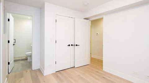 Building Photo - 1336 W Bryn Mawr Ave