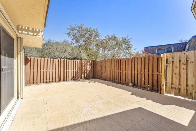 Building Photo - 2893 SW 22nd Cir