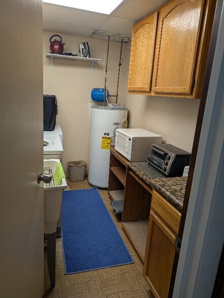 Building Photo - 5 Kimberly Ln