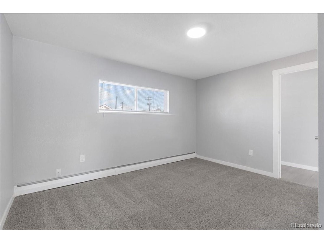 Building Photo - 4016 Milwaukee St