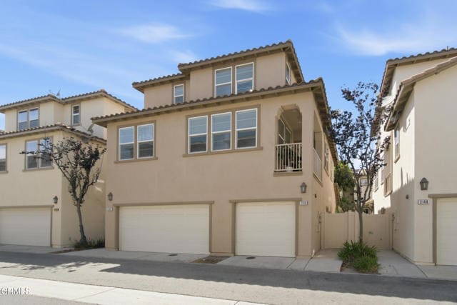 Building Photo - 3146 N Ventura Rd