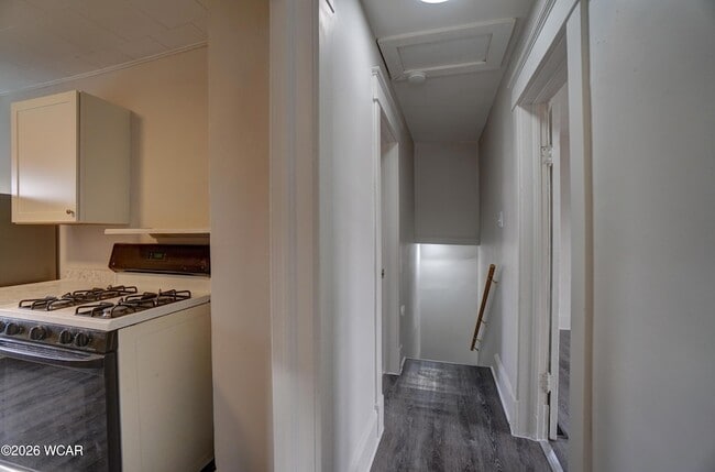 Building Photo - 1141.5 N Main St