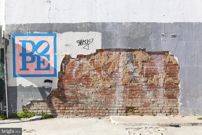 Building Photo - 1701 16th St NW