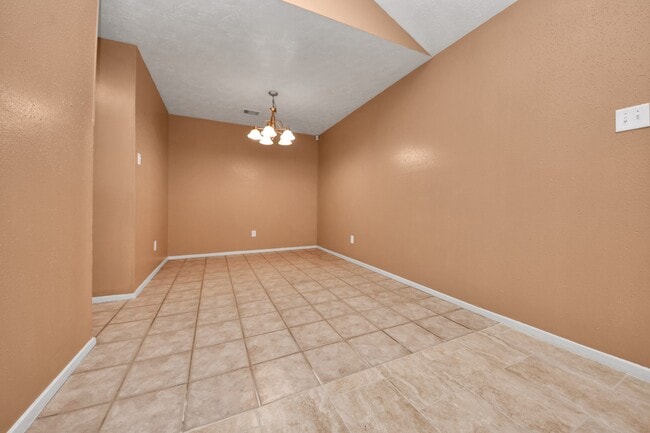 Building Photo - 16425 Monte Carlo Ln