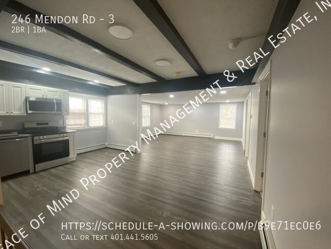 Building Photo - New renovated 2 Bed/1 Bath for $1700 inclu...