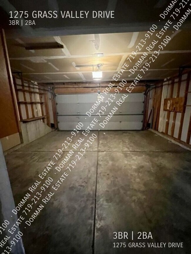 Building Photo - 1275 Grass Valley Dr